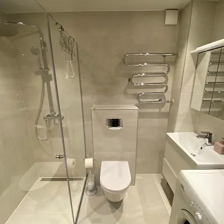 Park 1km To Old Town